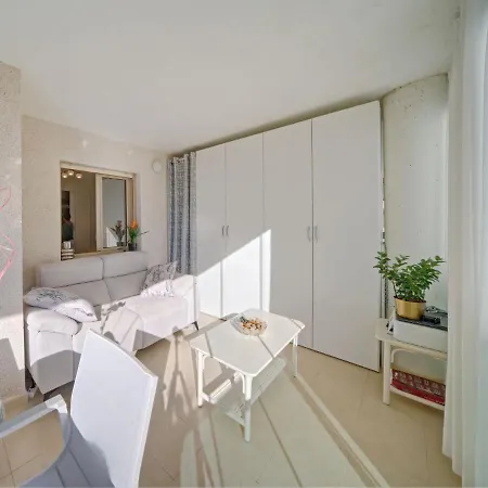 Apartment Larimar-8 By Interhome Calpe